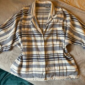 Cute Linen Striped Button-Up Pleated Shirt With Cropped Sleeves, Women’s Medium